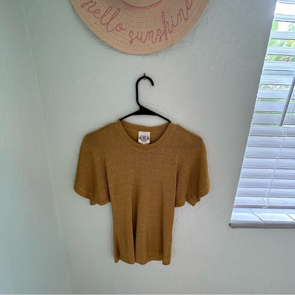 Gold AKA Top Small - Picture 2 of 5